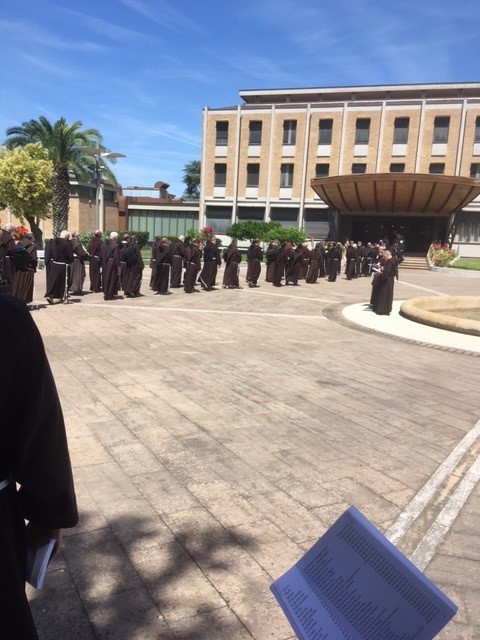 Column: nieuwe evenwichtskunstenaar voor de orde van minderbroeders